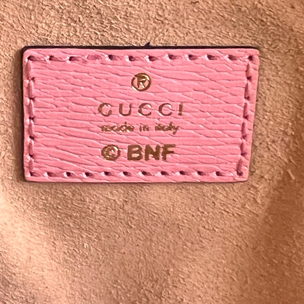 Gucci Bananya Heart Shape Leather Coin Case Pink - Picture 2 of 13
